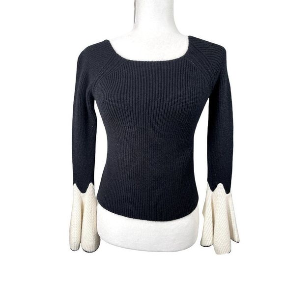Women's Haute Rogue Ribbed Bell Sleeve Small - Picture 1 of 7